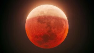 Blood Moon Spectacle Unfolds: What Happens Next Will Leave You Spellbound