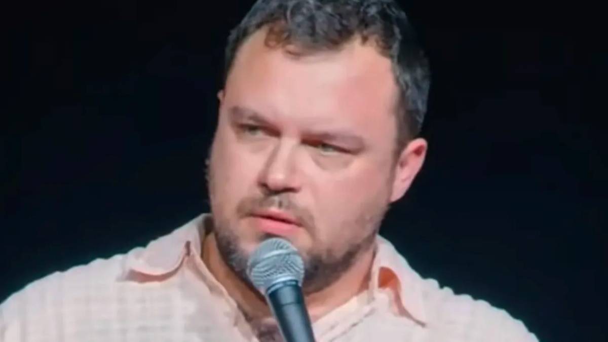 Comedian Dares to Speak Out After Venue Axes Shows Over Controversial Renee Good Joke—What Happens Next Will Shock You