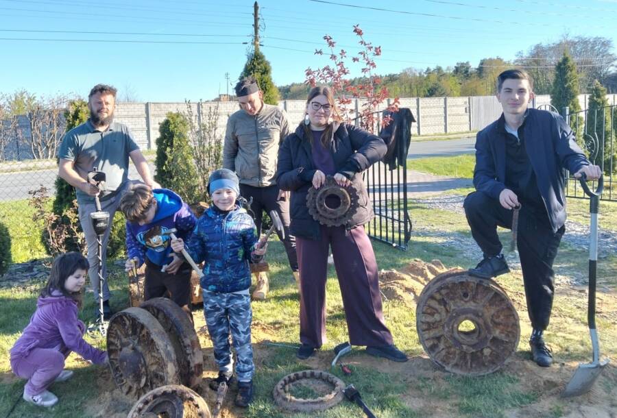 Ancient War Secrets Unearthed: Family's Garden Hides Mysterious WWII Tank Remains in Poland