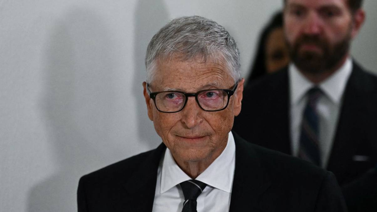 Bill Gates Predicts Shocking Future: Only Four Jobs Will Survive the AI Revolution—Is Yours Among Them?