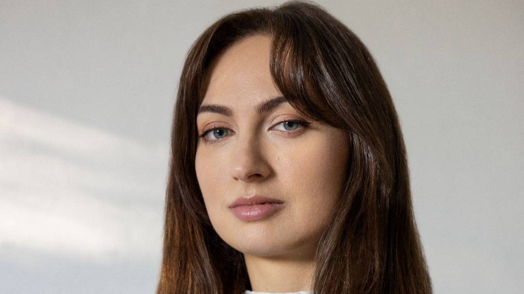 Exclusive: Woman Earning $2M Annually Reveals Shocking Reason She Avoids Tampons Completely