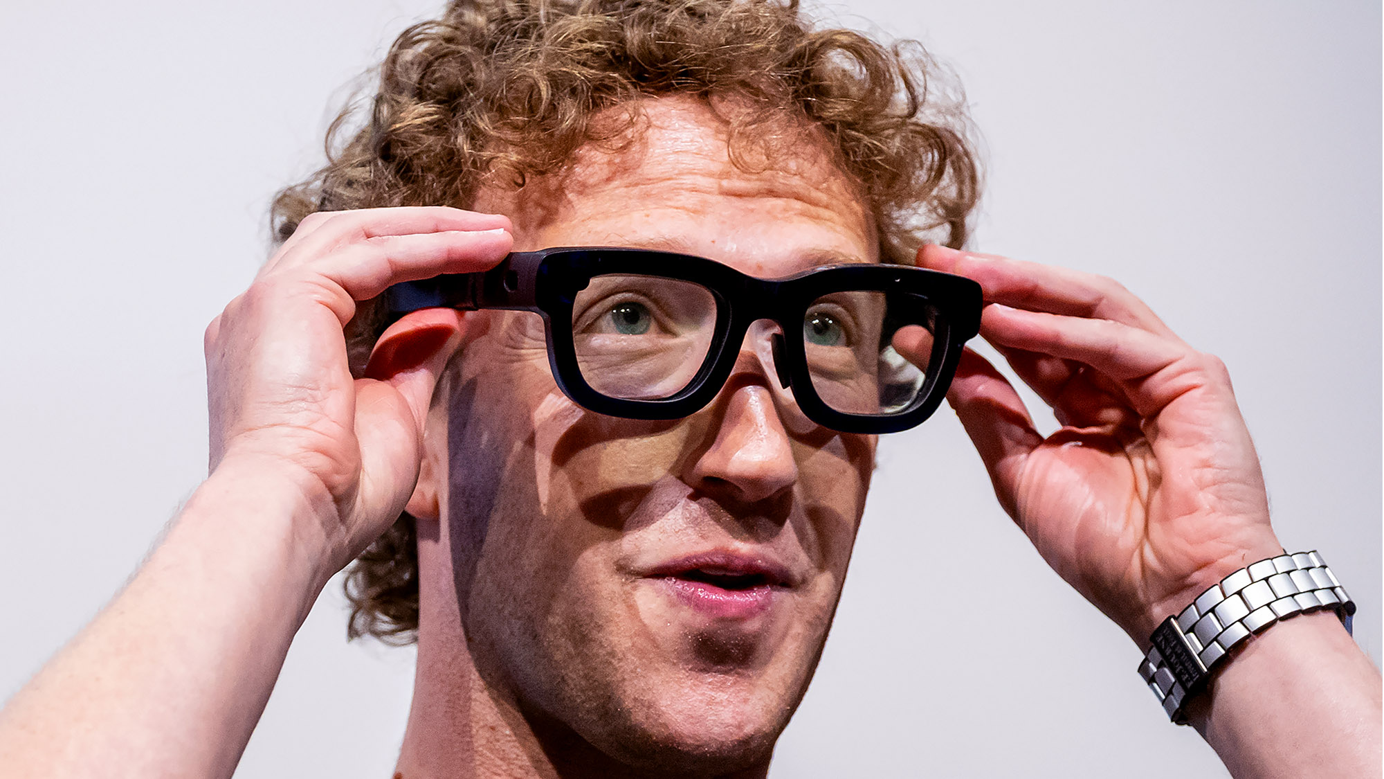 Meta’s AI Glasses Hide Surprising Features You Won’t Believe