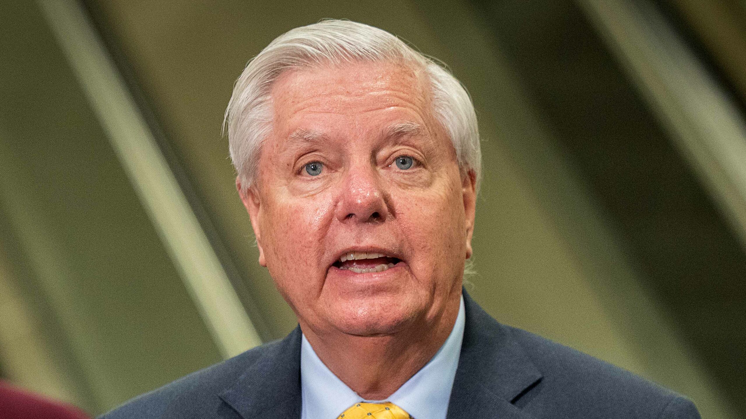 Mystery Deepens as Paramedics Arrive Too Late for Lindsey Graham—Was It Preventable?