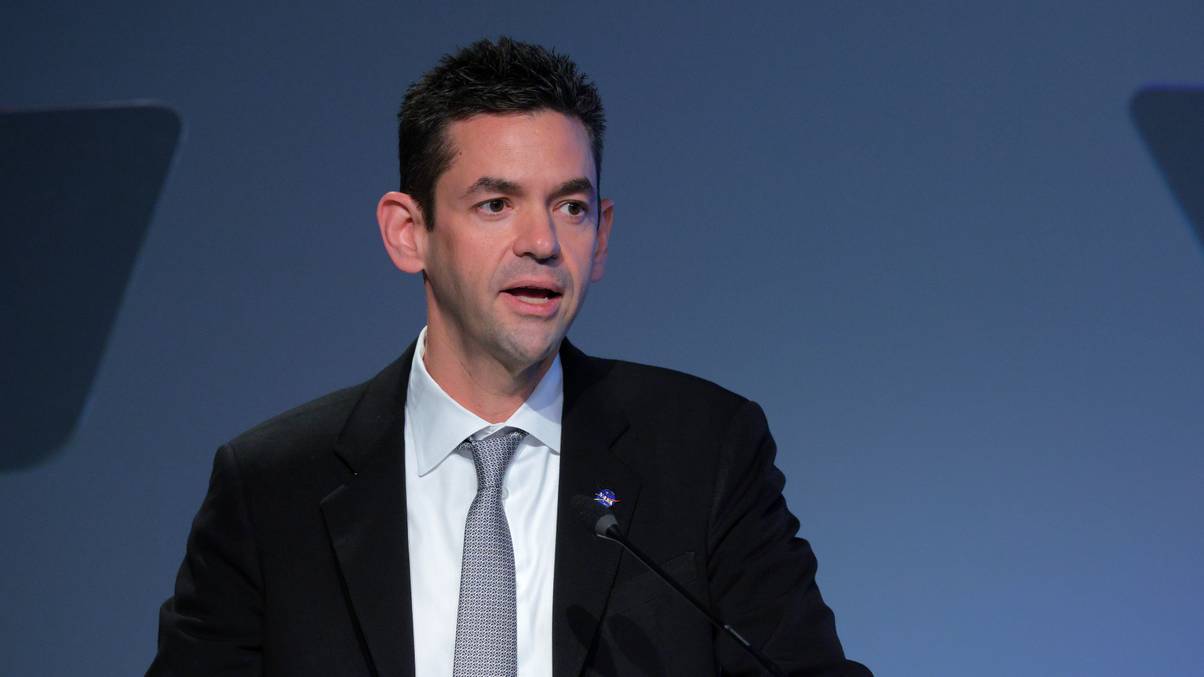 NASA Chief Reveals Mysterious UFO Images: "We Have No Explanation"