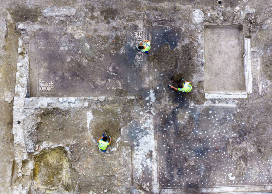 Secret Luxury Villa Unearthed Outside Rome in Shocking Illegal Dig—What Archaeologists Never Expected to Find