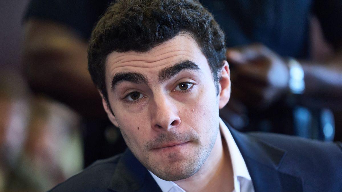 Shock Twist: Luigi Mangione Retracts 'Extreme Emotional Disturbance' Defense in UnitedHealthcare CEO Murder Trial Overnight