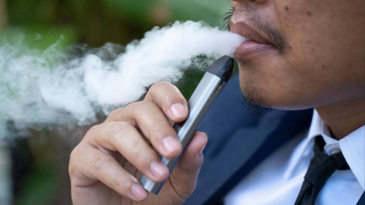 Shocking Study Reveals Vaping's Hidden Dangers in Under 30s Rival Smoking's Worst Risks