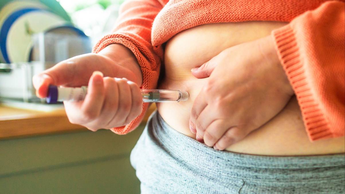 Weight Loss Showdown: Pills or Jabs—Which One Truly Melts Away Fat?