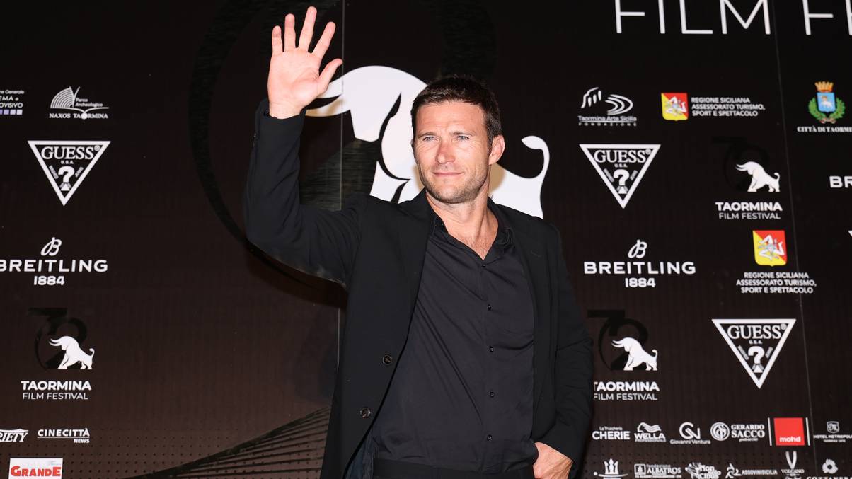 Brad Pitt Steps In: The Explosive Clash Between Scott Eastwood and Shia LaBeouf on 'Fury' Set