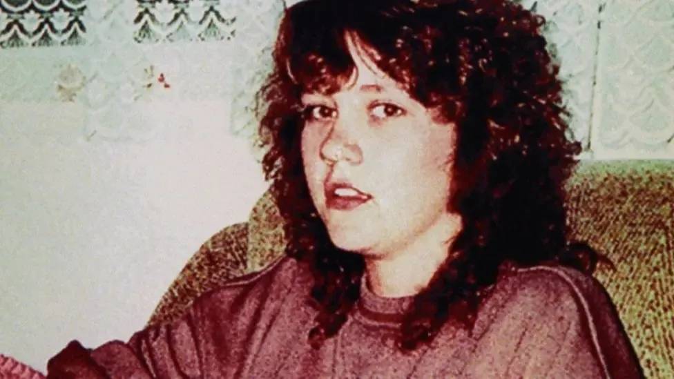 Decades-Old Murder Mystery Deepens as Shocking Police Mistakes Surface, Family Demands Truth After 35 Years
