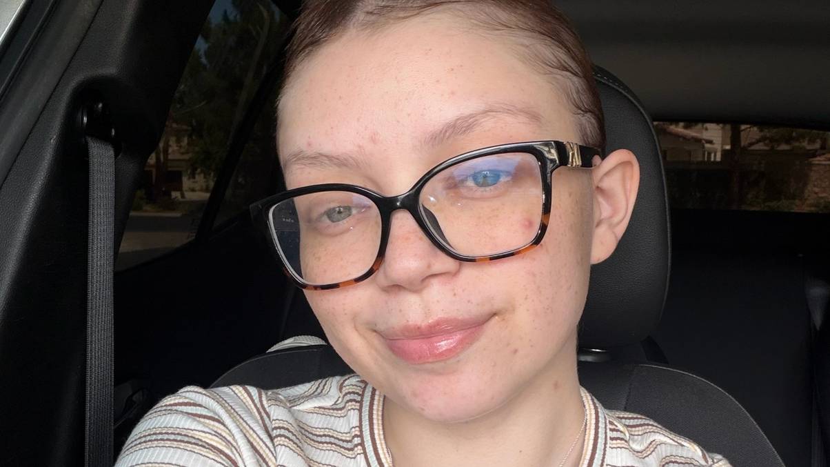 How a Simple Flight Discomfort Led a 22-Year-Old Woman to a Shocking Cancer Diagnosis