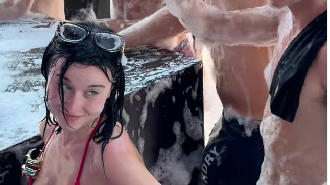 ‘Red Bikini Girl’ Océane Stuns Fans With Shocking Response to Jaw-Dropping Cash Offer