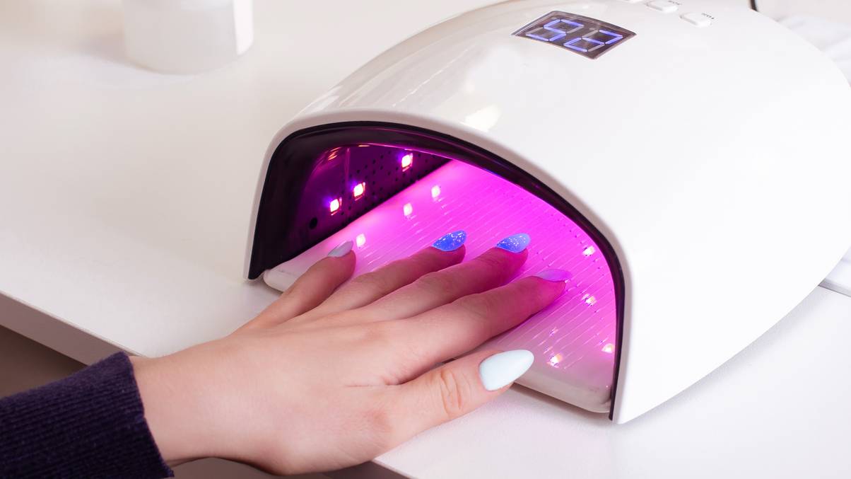 The Shocking Truth Behind the Controversial Ingredient Banned in Gel Nail Polish Yet Hidden in Everyday Dental Care