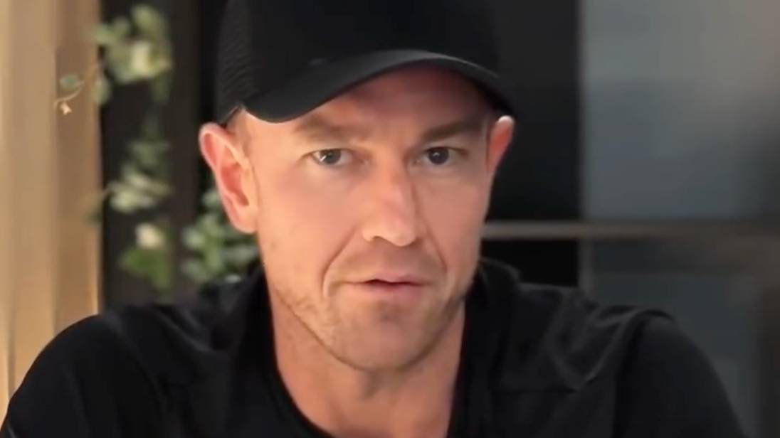 Coach Reveals Shocking Truth Behind Athlete’s Mid-Race Incident That Left Fans Speechless