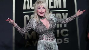 Dolly Parton’s Sister Breaks Silence on Shocking Rumors—What’s Really Going On?