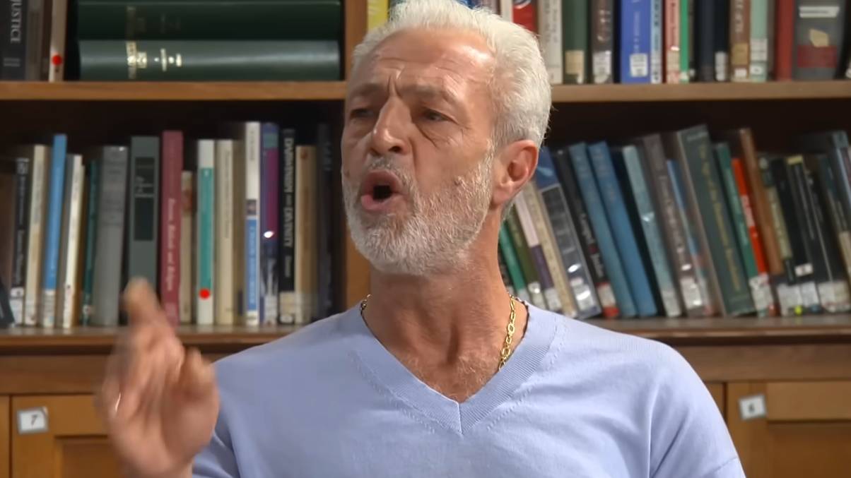 Four In A Bed's Saban Unveils Shocking Reason Behind Controversial Overpayment Scam in Unforgettable 'Absolute Cinema' Moment