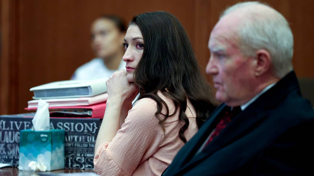 Lindsay Clancy’s Lawyer Demands Juror Ousted Amid Shocking Courtroom Confrontation—What Are They Hiding?