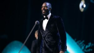 Mo Gilligan Drops Jaw-Dropping Andi Peters Quip at NTAs Amid Surging Race Row Drama