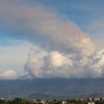 Mount Etna Erupts Again: Mysterious Red Sky Triggers Flight Chaos and Global Alarm