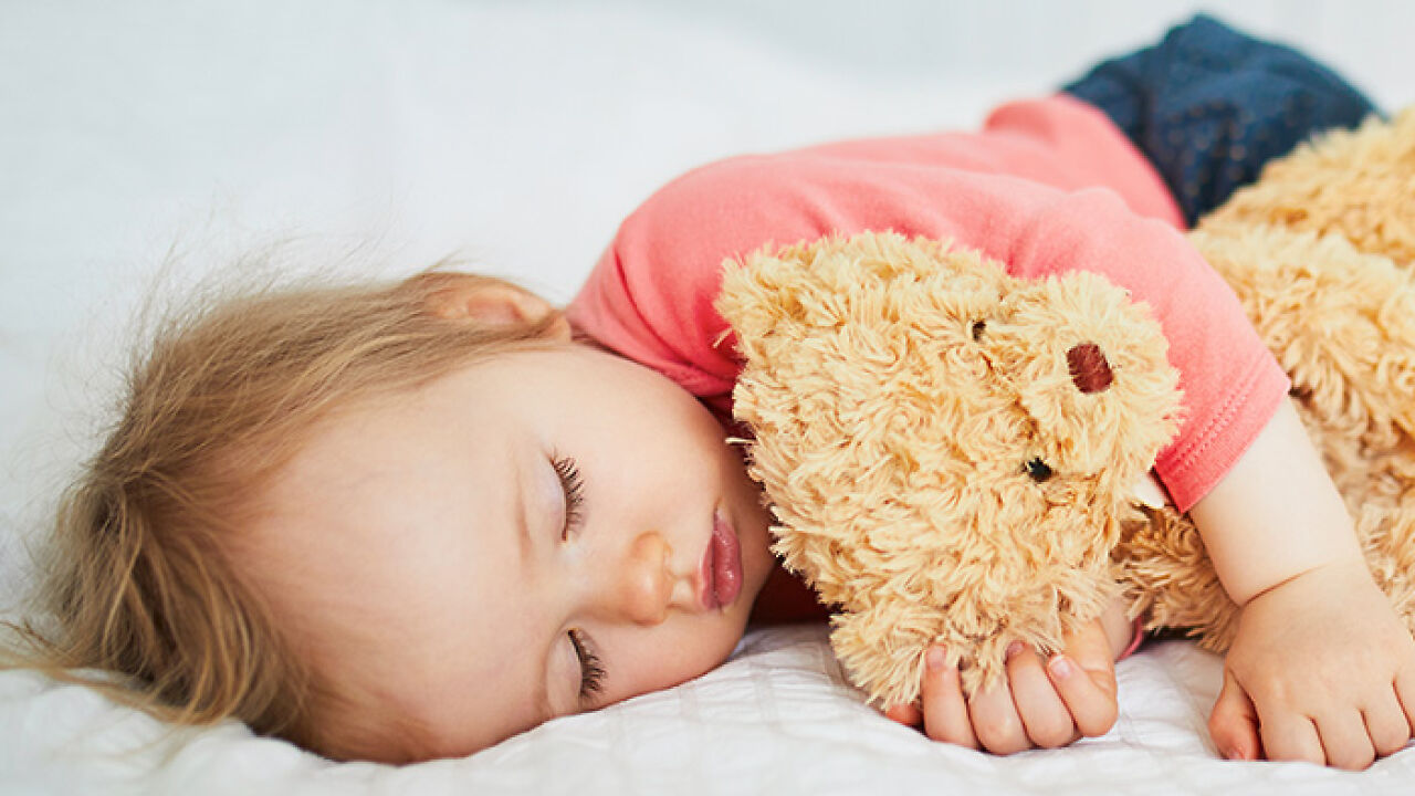 Nursery’s Shocking Response to Dad’s Viral Complaint Ignites Fierce Parenting Debate