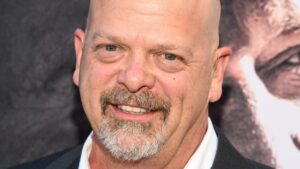 "Pawn Stars' Rick Harrison Rushed Into Emergency Surgery—What Happened Behind the Scenes?"