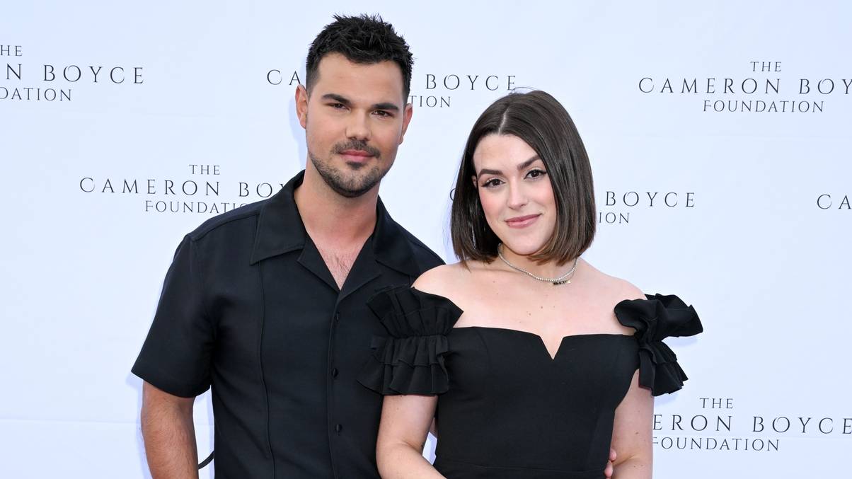 Taylor Lautners Reveal Baby Girl—But It’s Her Mysterious Name That Has Fans Buzzing