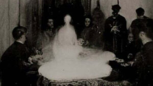 49 Chilling Photos So Eerie, You’d Swear They’re Straight Out of a Horror Movie