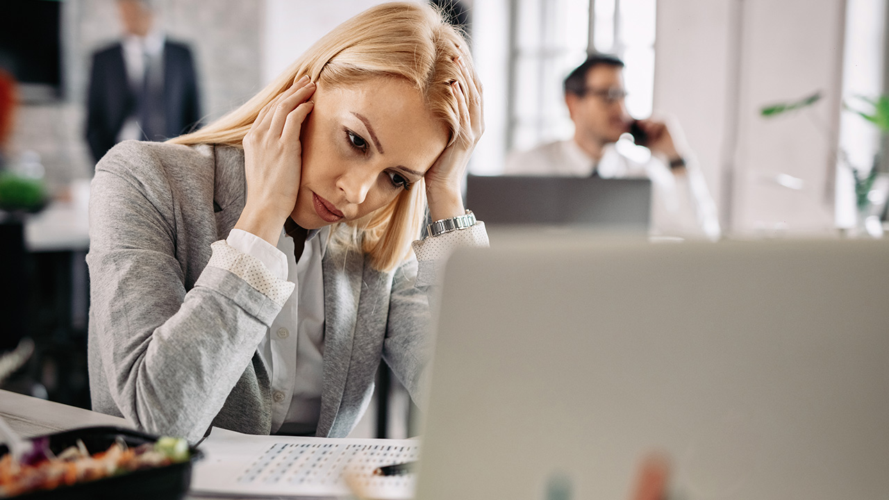 Coworker’s Free Lunch Habit Backfires When He’s Shocked with a $70 Surprise Bill—What Happens Next Will Astonish You!