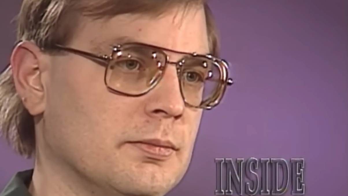 Inside Jeffrey Dahmer’s Mind: Chilling Revelations in Rare Interview Uncovered