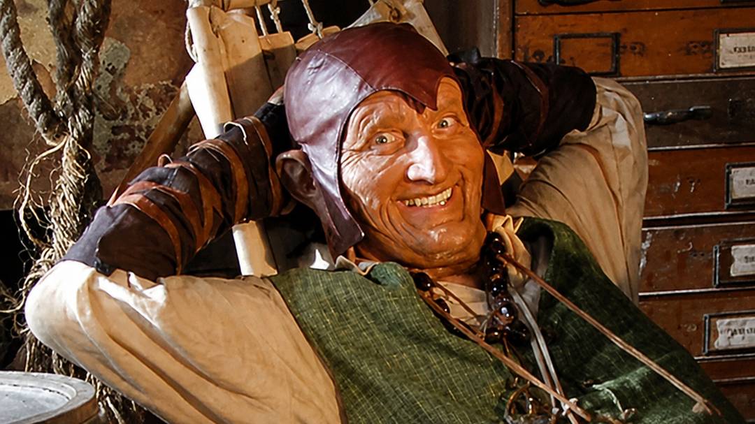 The Surprising Face Behind Britain’s Most Iconic TV Roles Will Leave You Guessing