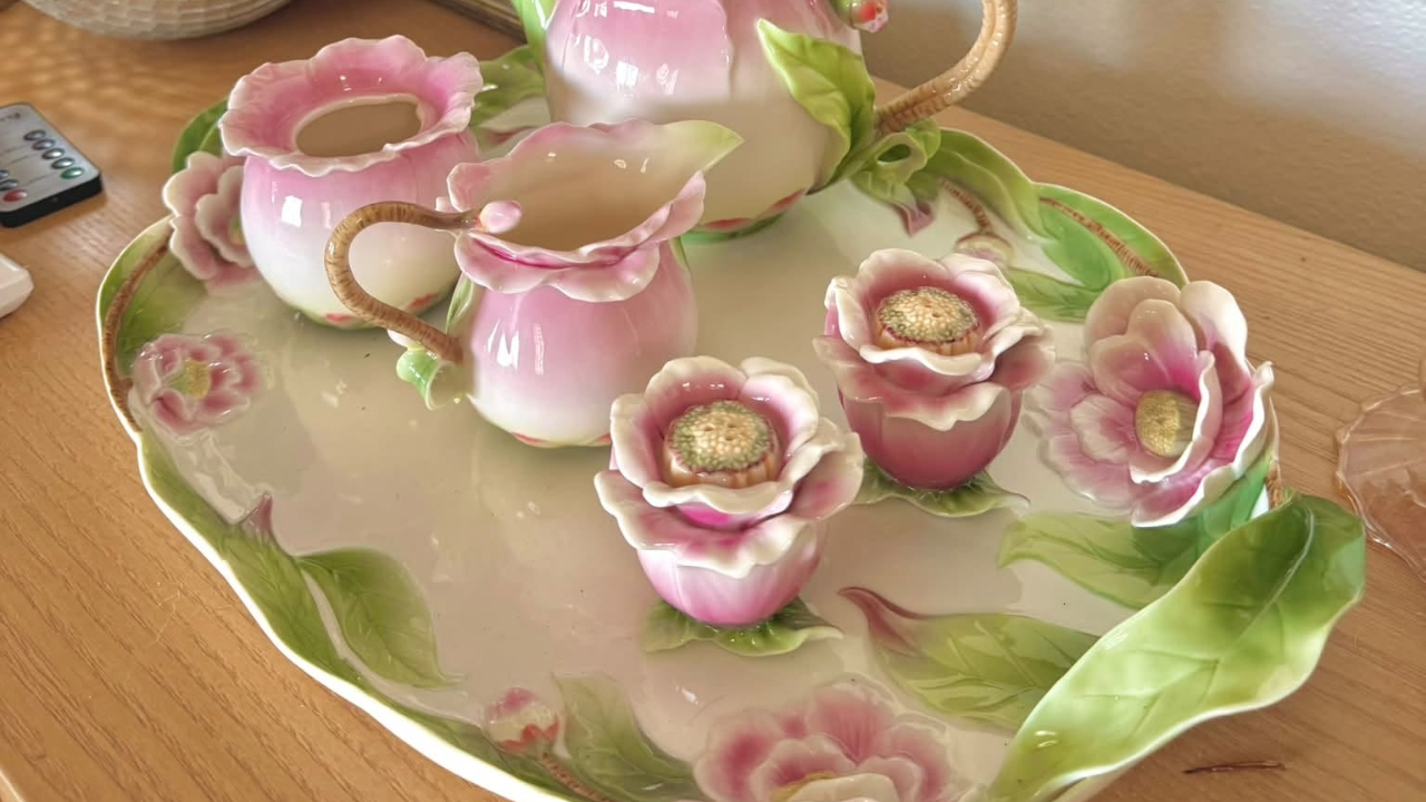 You Won't Believe These 83 Bizarre Thrift Store Treasures Hiding in Plain Sight!