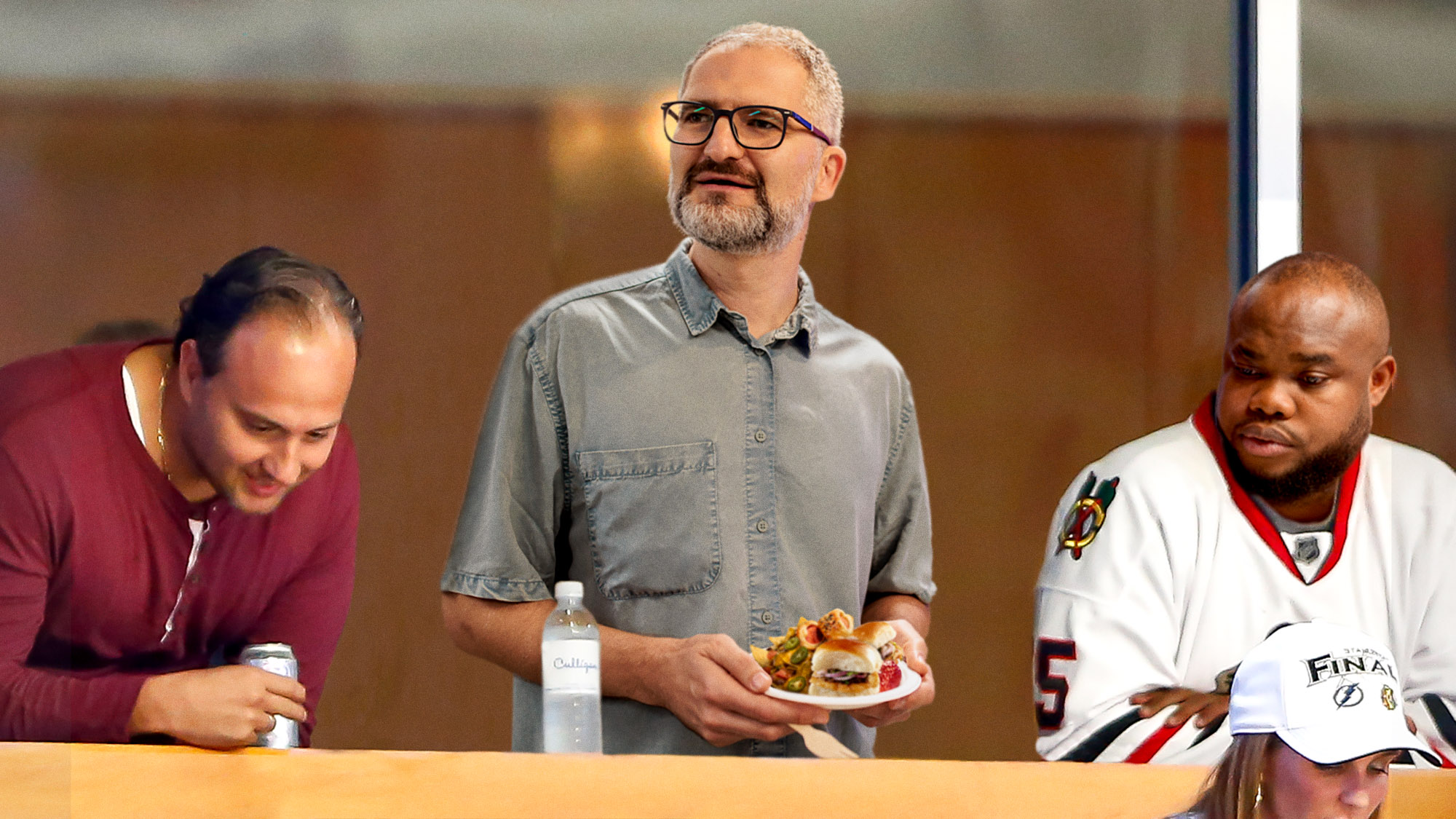 You Won’t Believe What Sent This Dad Over the Edge in the Stadium’s Luxury Box